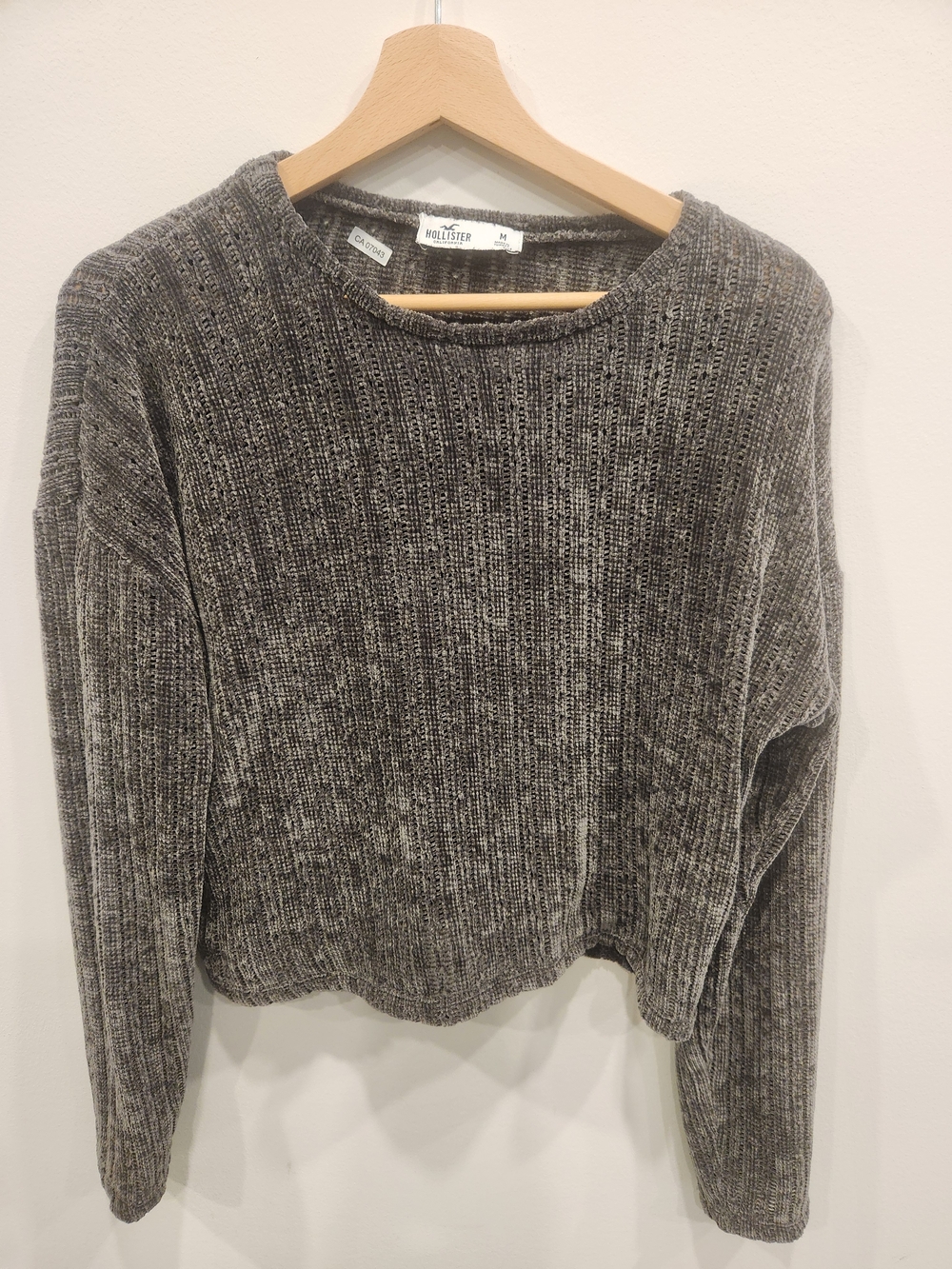 Hollister Women's Gray Ribbed Knit Sweater